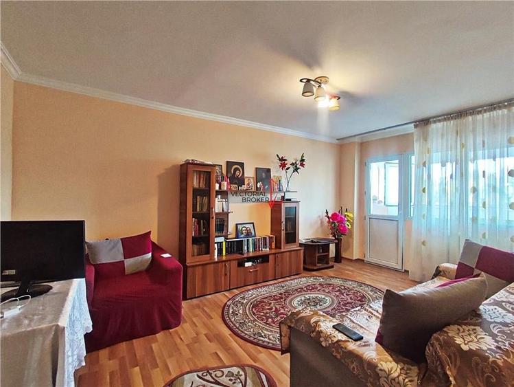 Apartament decomandat la et.2/10, vedere panoramica pe parcul TEI - 17