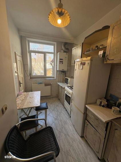 camera la vila zona copou intrare separata 2 baii bucatarie 160 euro - 7