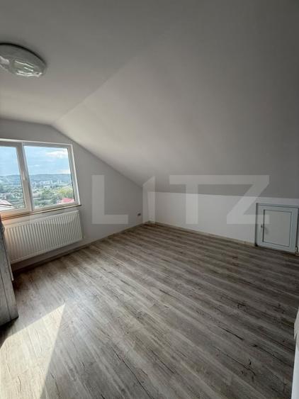 Apartament cu 3 camere decomandat în Burdujeni