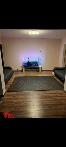 Vand apartament 3 camere 80mp +curte - 1