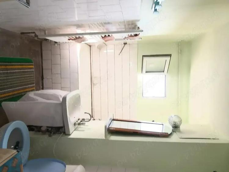 Apartament 3 camere decomandat - 2