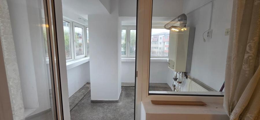 Energiei- etajul 2- Spatios - 9