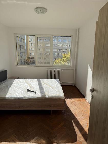 Vand apartament 3 camere, sos Colentina, Bucucresti, etaj 6 - 6