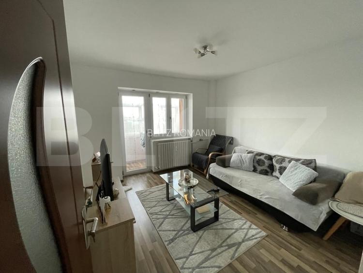 Apartament, de vanzare, cu 2 camere decomandat, 48.5 mp, Gara, zona Rond