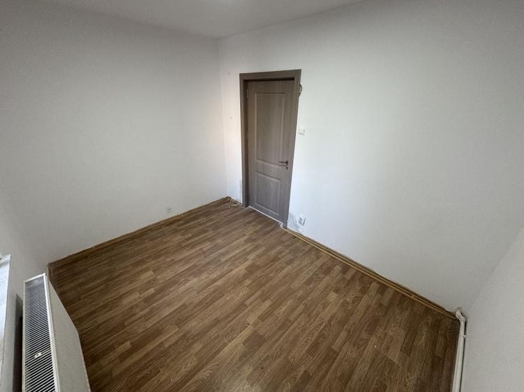 Apartament 3 camere zona Cet - 4