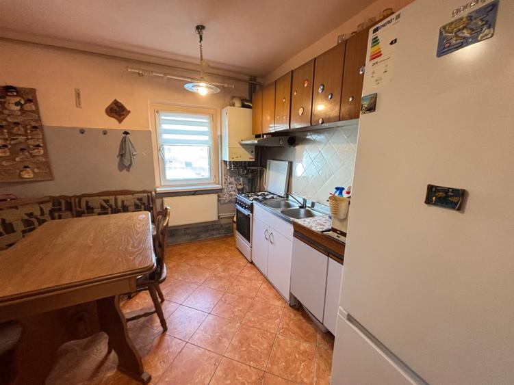 Inchiriez ap 2 camere Aradului 330 - 3