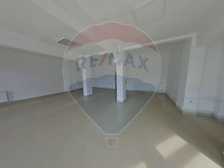 Spatiu comercial de 140mp de inchiriat in zona centrala - 3