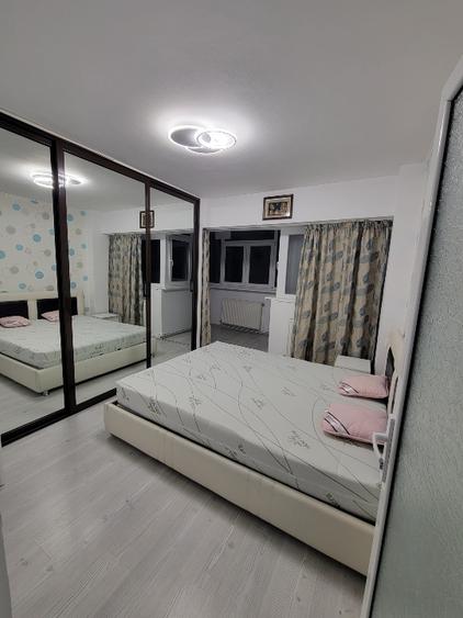 Apartament 2 camere decomandat-zona excelentă,mobilat si utilat - 1