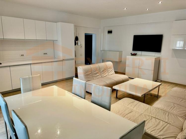 Apartament 3 camere situat in zona COICIU - 17