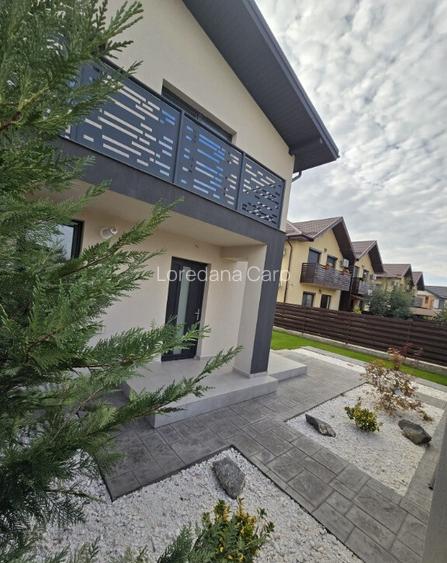 Vila tip duplex - 3 camere - 2 bai - curte amenajata