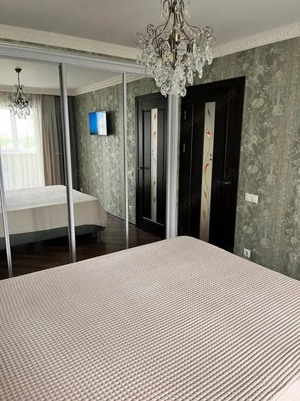 Inchiriem apartament de 3 camere zona 1 Decembrie - 5