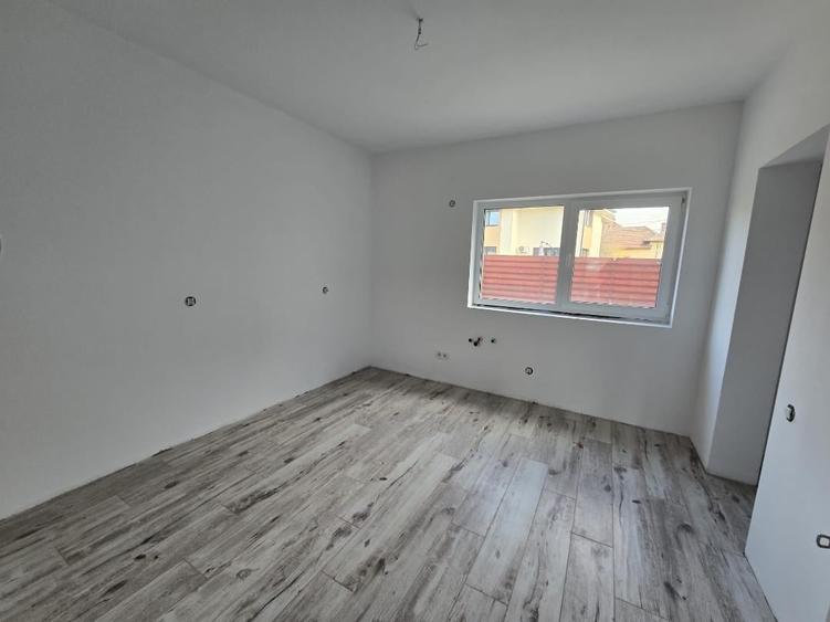 De vanzare Parte de Duplex, zona Centru. - 2