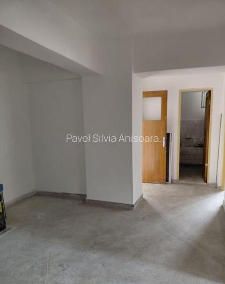 Apartament 3 camere decomandat, Mazepa 1, etaj 1/10 Apartament 3 camere decomandat, Mazepa 1, etaj 1/10