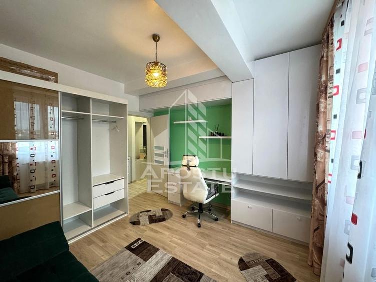 Apartament cu 3 camere, decomandat ,zona Girocului, Loc de parcare - 4