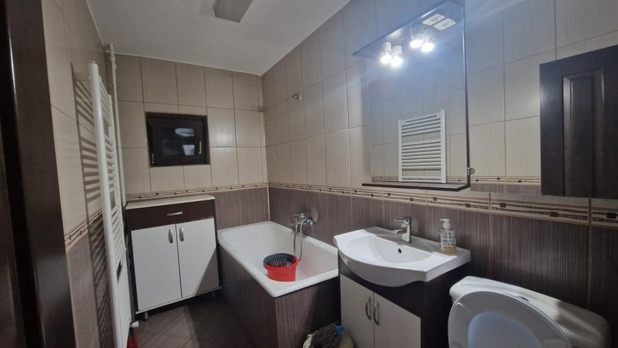 Apartament 3 camere, decomandat, 80mp, Cornitoiu, zona Liceul George Bibescu - 9