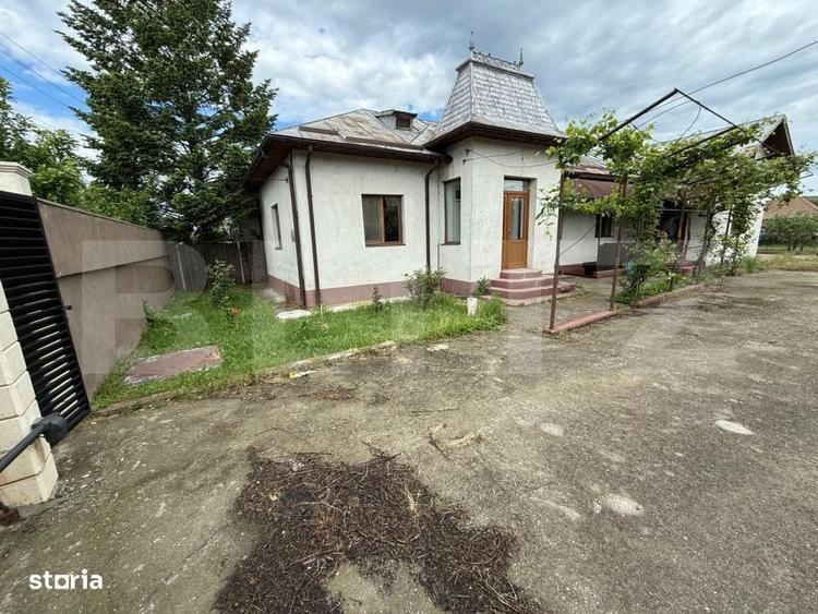 Casă cu 4 camere cu Teren 3082 Mp în Coțofenii din Față