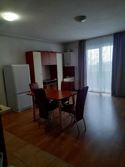 Inchiriez Ap. 1 camera si loc de parcare in garaj zona Observator - 6