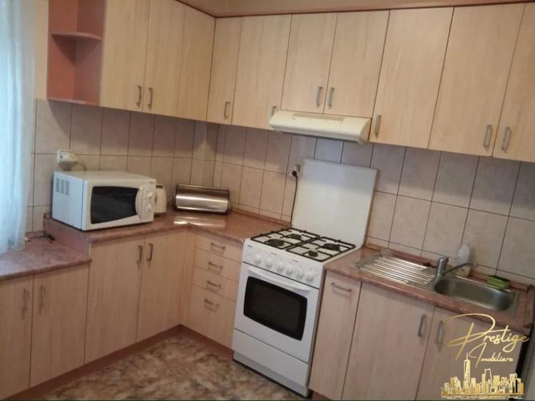 Apartament cu 3 camere de inchiriat in zona Prima Shops,Decebal-Oradea - 10