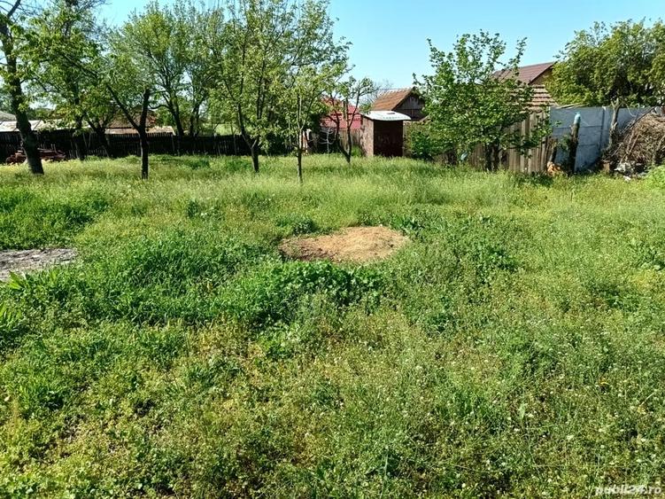 Casa cu 3 camere ,bucatarie,baie situata la 8,5 km de Selgros Craiova cu teren 1150 mp - 1