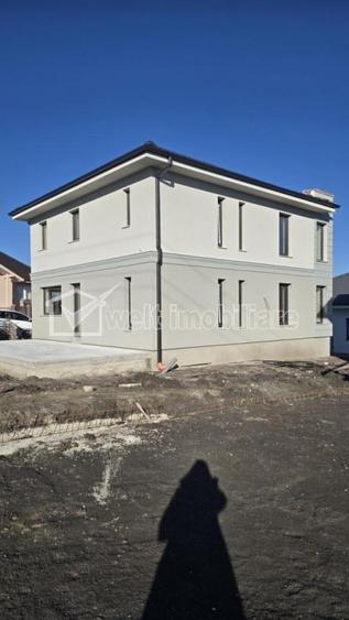 Casa de vanzare in CHINTENI - 1