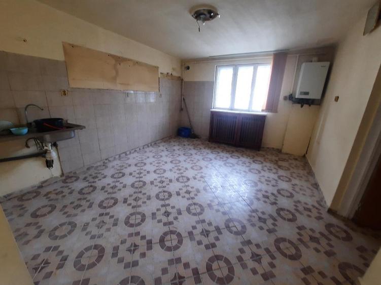 VANZARE CASA SOS. ALEXANDRIEI VISAVIS DE PENITENCIARUL RAHOVA - 16