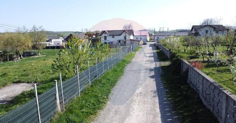 Teren Ilisesti cu Iaz 5174 mp/ Strada Principala - 3