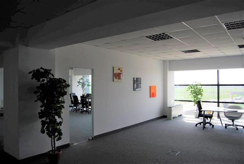 Spatiu birou de inchiriat - de la 61 mp, utilitati incluse - 7