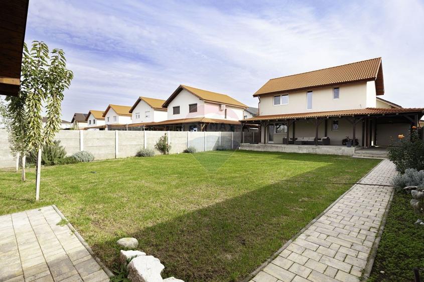 Casă de închiriat în cartierul Athena, zona 6 Vânători - 27