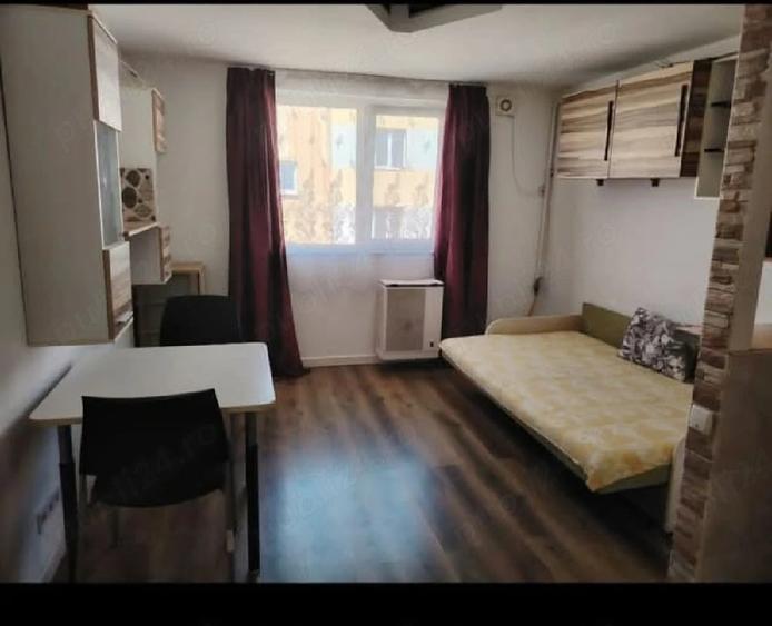 Garsonieră semidecomandată în Central
