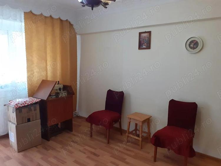 Vanzare Apart. 2 cam. cf.1 dec.,et.4, spraf.utila 50.45, balcon de 7.ml, str. Randunicii Zona Obor - 17