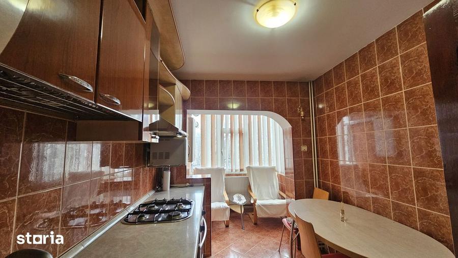 2 decomandate, etaj 2, Micro 17, la B-uri, mobilate, Pret 67.000 Euro - 6