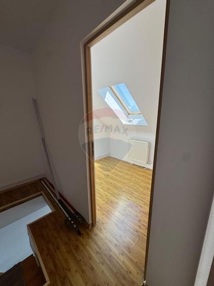 Apartament cu mansarda, 75 mp utili, 3 camere - Strada Muncel - 5