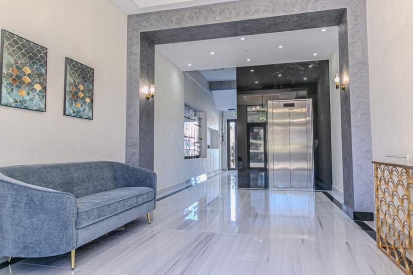 *UNITY REAL ESTATE* Apartament PREMIUM 3 camere - decomandat - 2