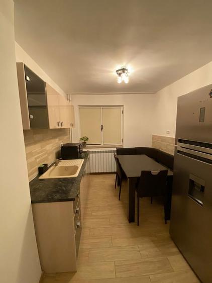 Inchiriez apartament 2 camere - 4