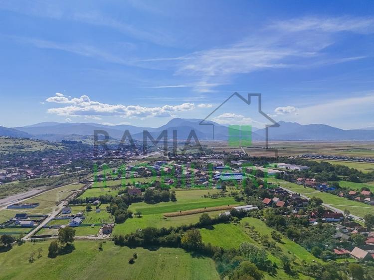 Teren intravilan generos de 1.430 mp in Carpinis, investitie sigura langa Brasov - 8