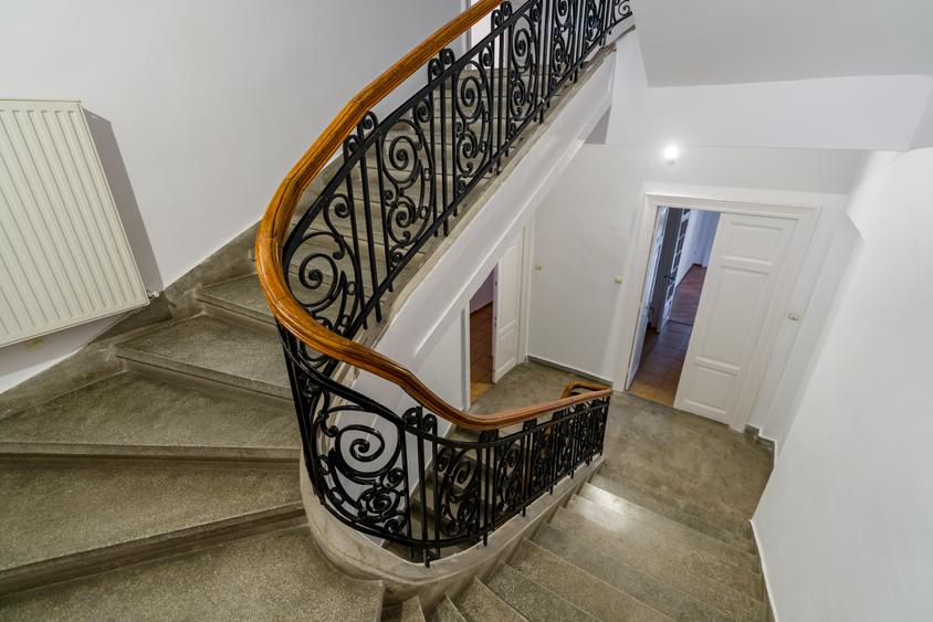 Spațiu Generos și Versatil pentru Birouri sau Activități Comerciale - 5