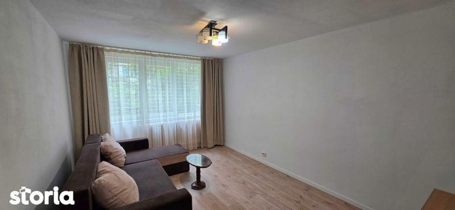 Proprietar | Garsoniera Drumul Taberei | Metrou Valea Ialomitei | Boxa - 3