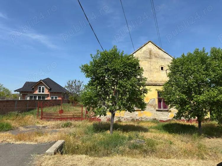Casa batraneasca de vanzare - 1