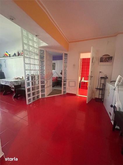 3 camere, etaj 5, bloc din 1982 zona Dacia - 7