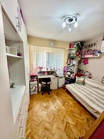 Apartament cu 2 camere, decomandat, pe Strada Cugir - 1