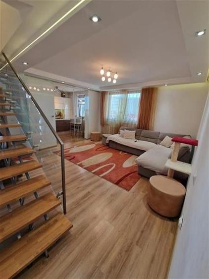 Apartament de Lux cu 3 Camere și Scara Interioară ? De V?nzare Teilor - 1