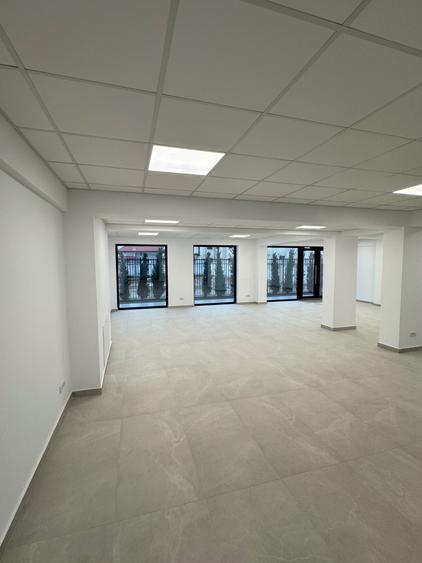 Spatiu Comercial / Birouri/Clinica medicala - Balotesti - 6