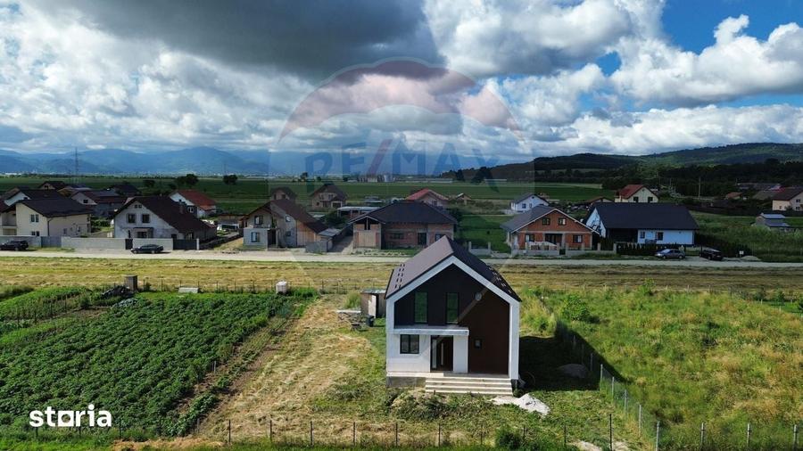 Casa / Vila cu 4 camere de vanzare Vulcan, 15 km de Brasov - 7