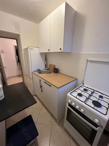 Apartament cu 2 camere semidecomandat în Aradul Nou