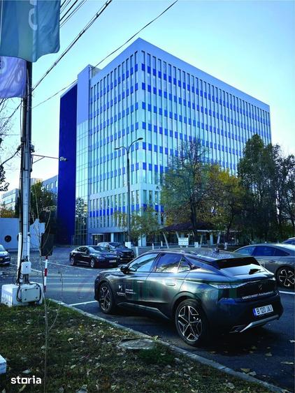 Spațiu comercial, de 12,500 mp, în Central