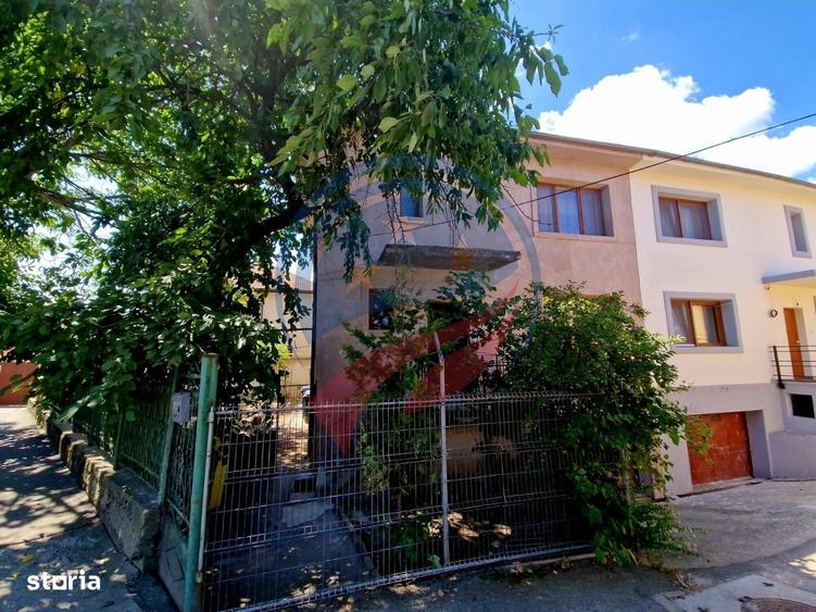 Casă cu 4 camere în Ungureni