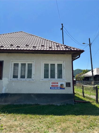Casă cu 3 camere cu Teren 15 Mp în Leordina
