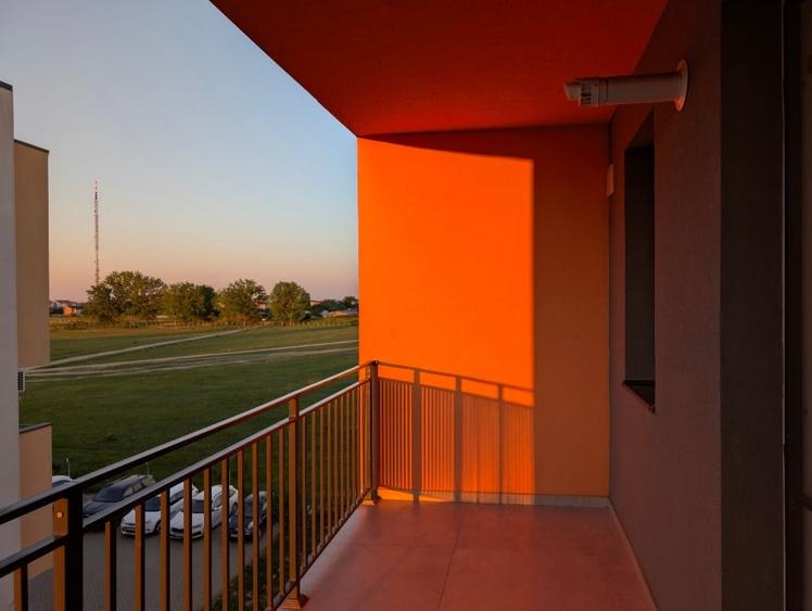 Apartament cu 2 camere semidecomandat, mobilat în Giroc