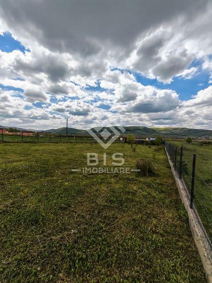 Teren Construcții intravilan de 2200 mp, în Crainimăt