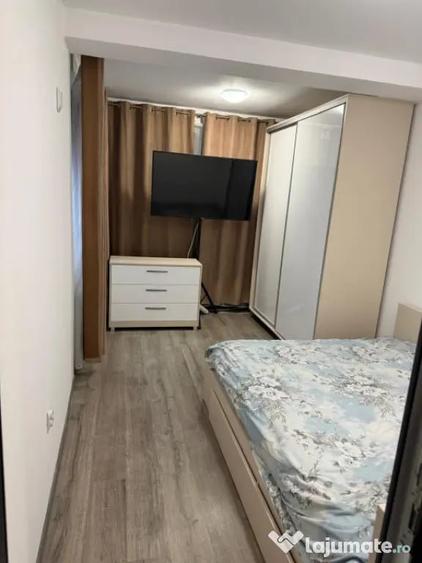 Apartament cu 3 camere decomandat în Valea Rosie